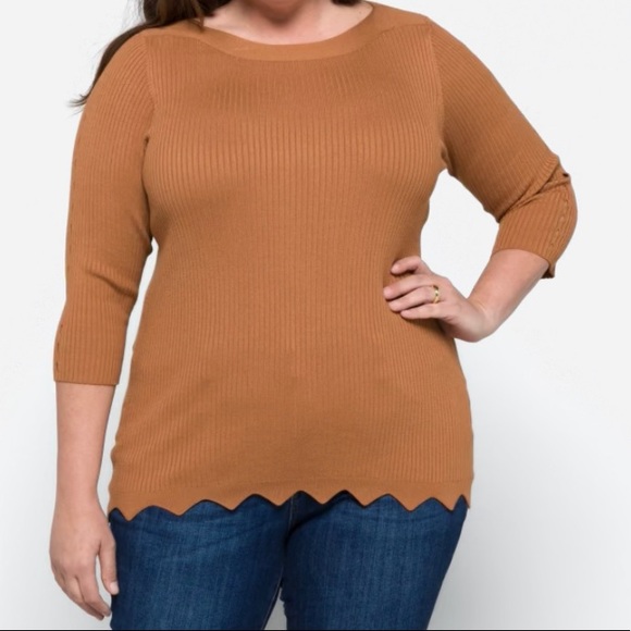 Quinley Plus Size Fitted pull over - Picture 3 of 9